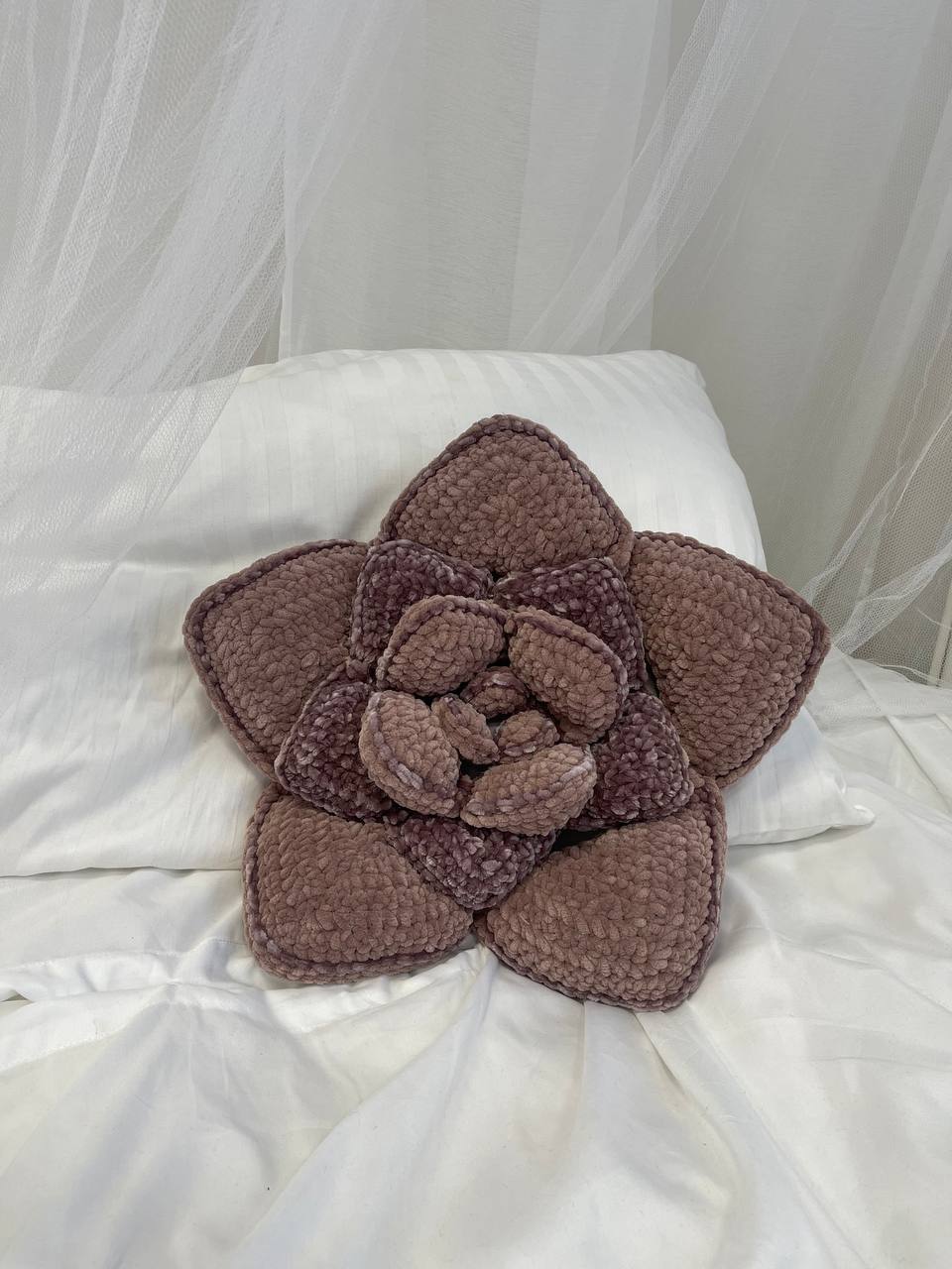 Succulent Pillow Crochet Pattern (pdf)